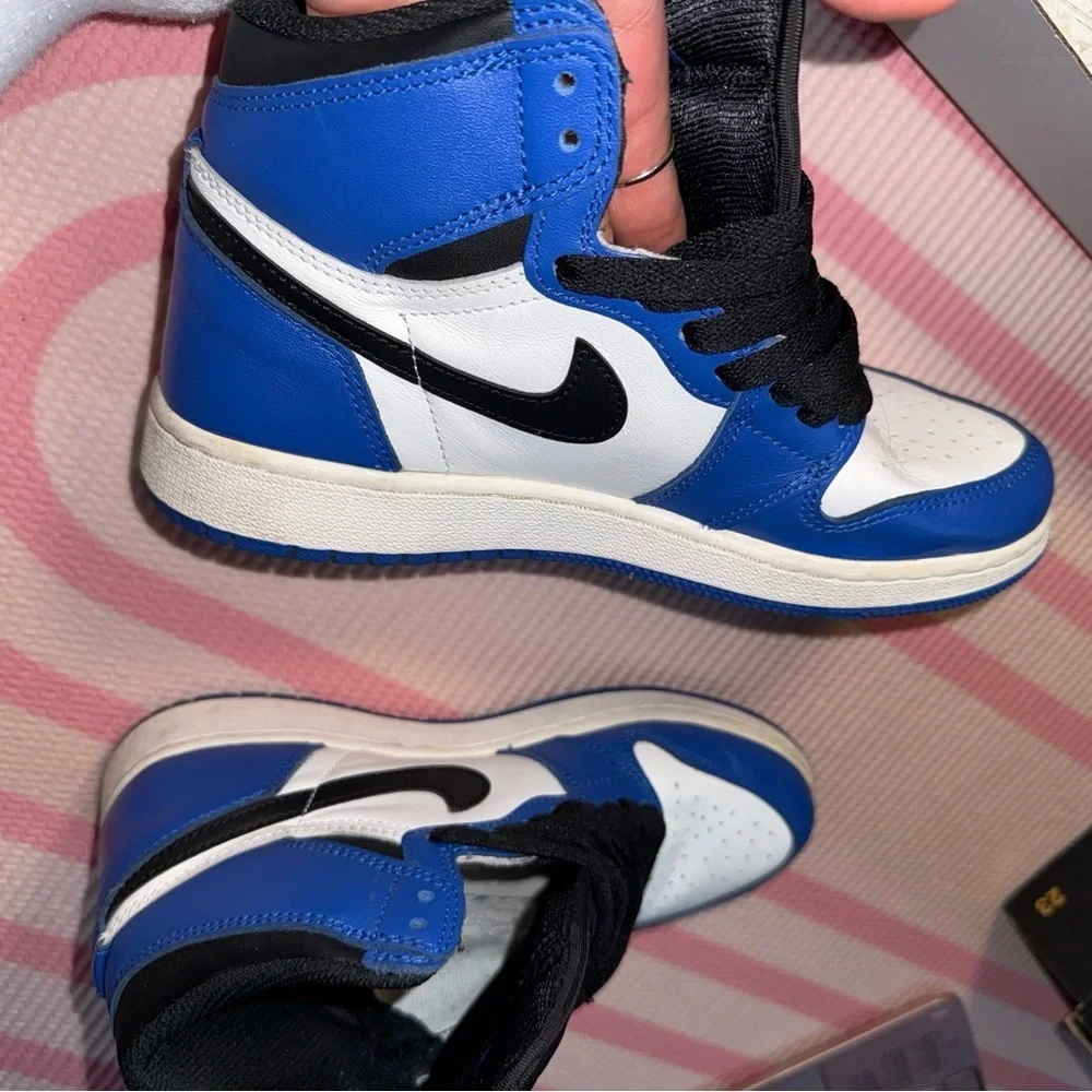 Air Jordan 1 Mid Game Royal